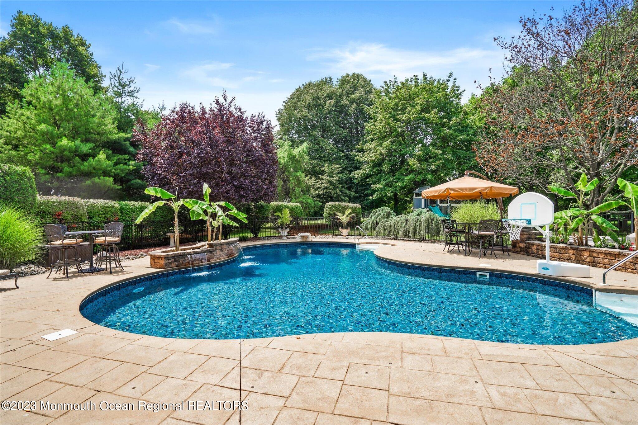 27 Millennium Drive Columbus, NJ 08022 - Photo 68 of 82 68-27_Millennium_Drive-68