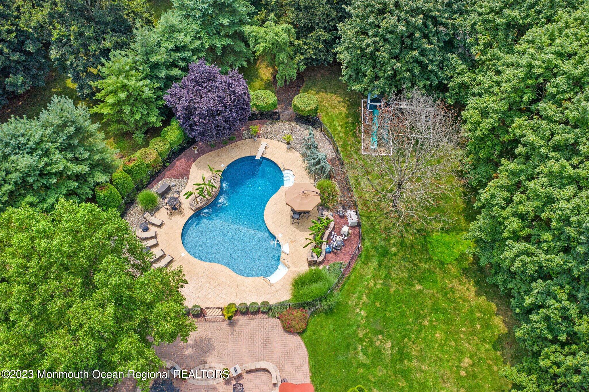 27 Millennium Drive Columbus, NJ 08022 - Photo 75 of 82 75-27_Millennium_Drive-75