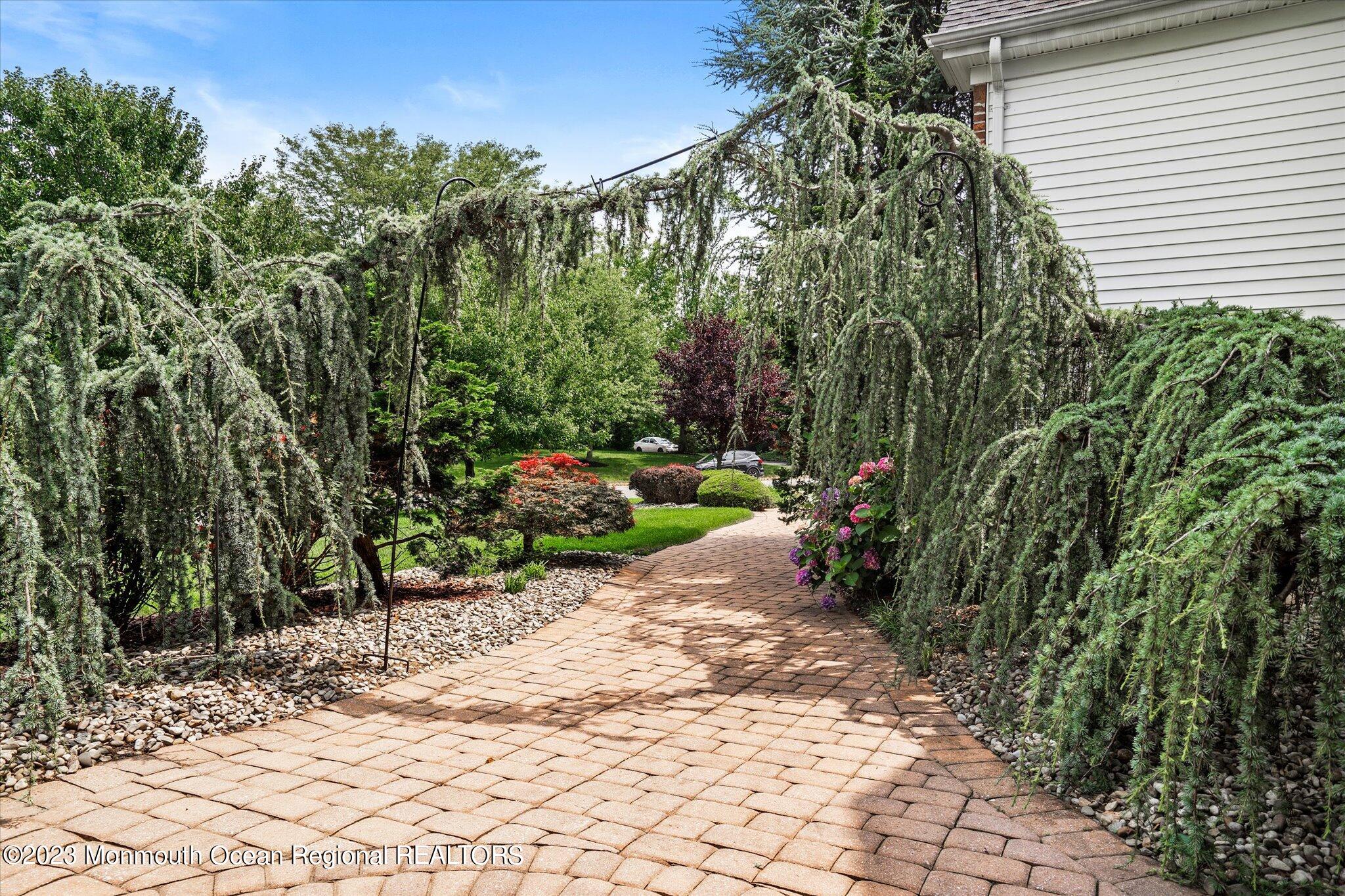 27 Millennium Drive Columbus, NJ 08022 - Photo 10 of 82 a view of a pathway with a yard