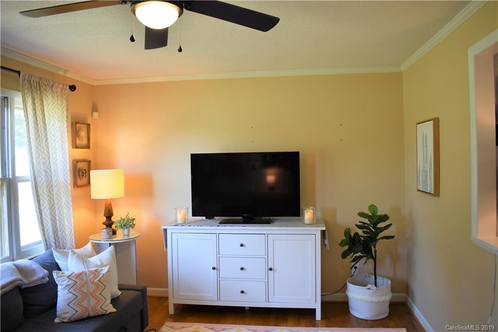 6060 Lineberger Road Sherrills Ford, NC 28673 - Photo 6 of 41 Gallery Image 6