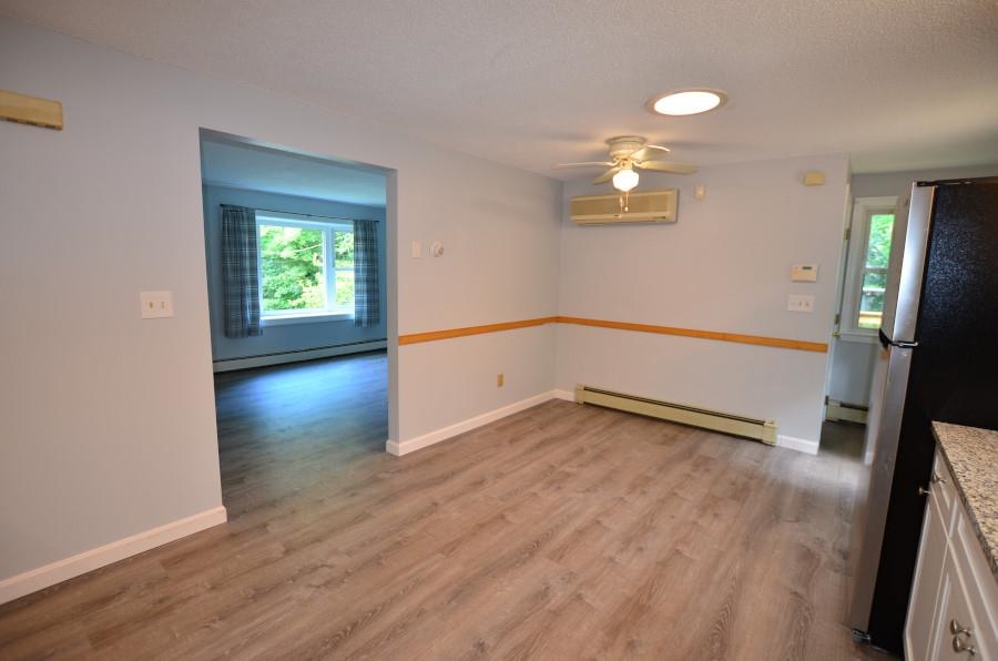20 Olesen Road Derry, NH 03038 - Photo 4 of 40