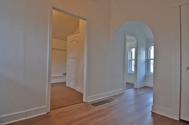 $395,000 | 621 Chapel Street, Ottawa, IL 61350