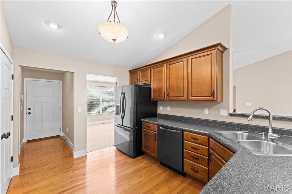 708 Longfellow Drive O'Fallon, IL 62269 - Photo 16 of 52