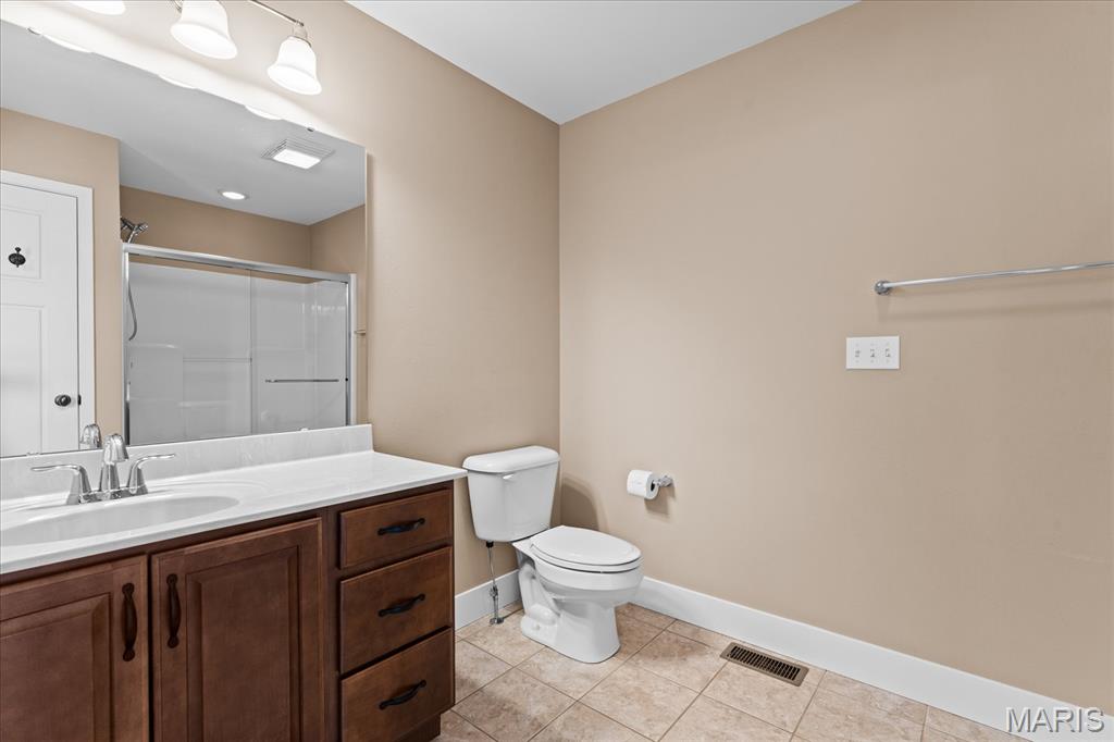 708 Longfellow Drive O'Fallon, IL 62269 - Photo 33 of 52