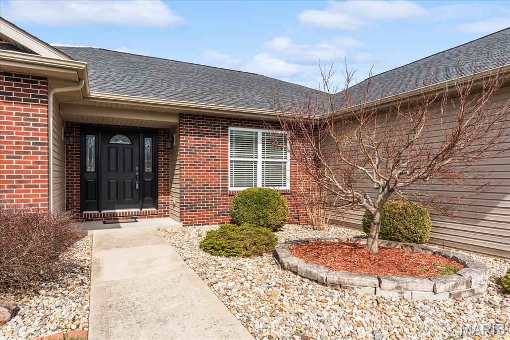 708 Longfellow Drive O'Fallon, IL 62269 - Photo 4 of 52