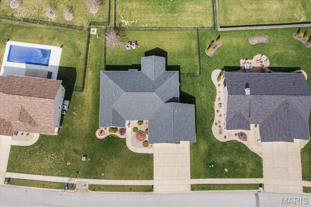 708 Longfellow Drive O'Fallon, IL 62269 - Photo 8 of 52