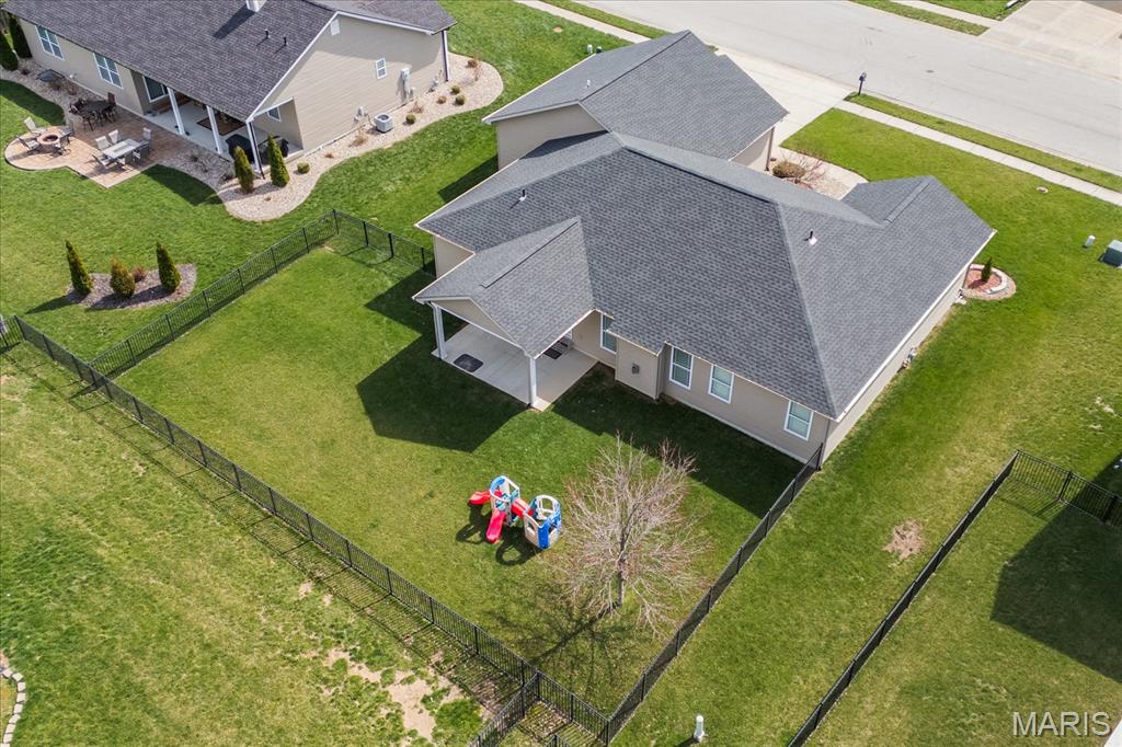 708 Longfellow Drive O'Fallon, IL 62269 - Photo 9 of 52