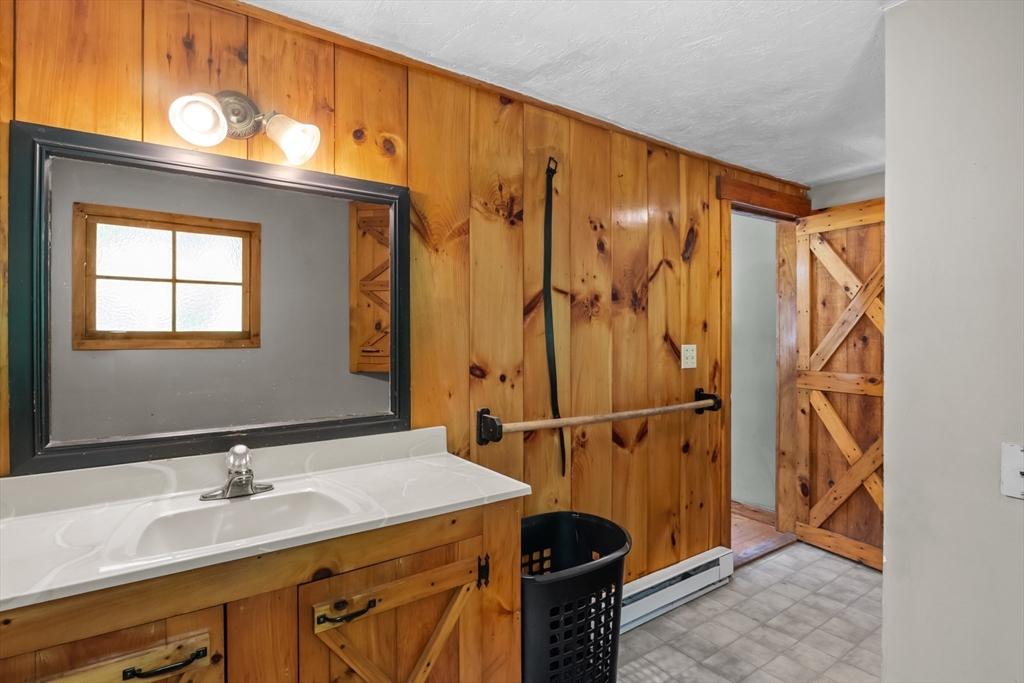 63 King Road North Brookfield, MA 01535 - Photo 9 of 30
