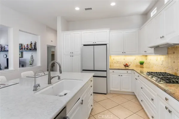 $867,000 | 23734 Mahogany Court, Valencia, CA 91354