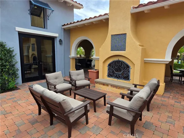 $867,000 | 23734 Mahogany Court, Valencia, CA 91354