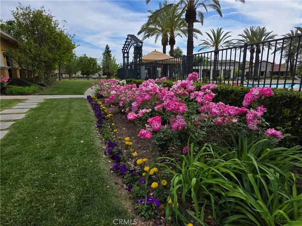 $867,000 | 23734 Mahogany Court, Valencia, CA 91354