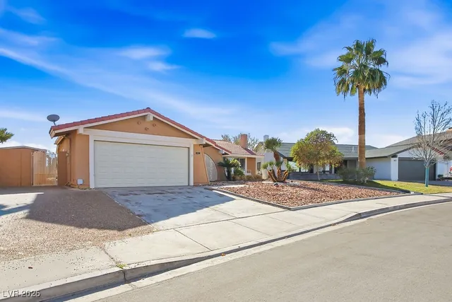 $464,900 | 1524 Christina Drive, Boulder City, NV 89005