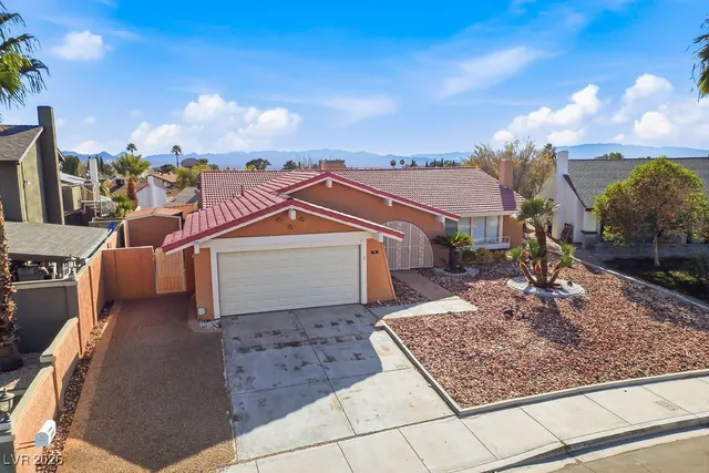 $464,900 | 1524 Christina Drive, Boulder City, NV 89005