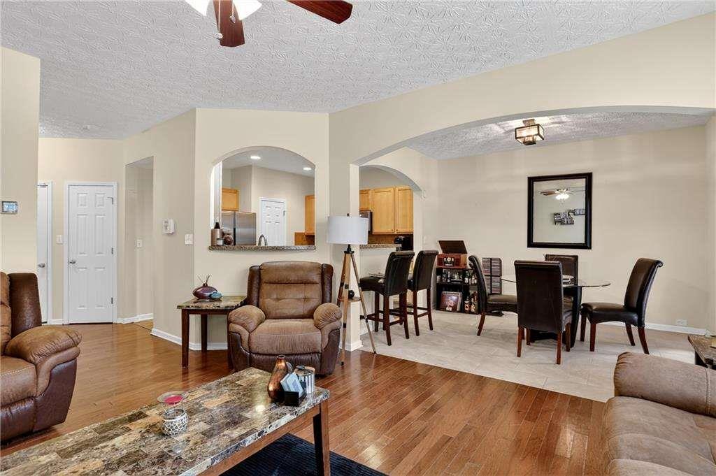 5556 Cascade Run South Fulton, GA 30336 - Photo 3 of 12 Gallery Image 3