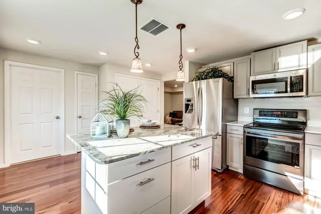 $1,365,000 | 41217 Little River Turnpike, Aldie, VA 20105