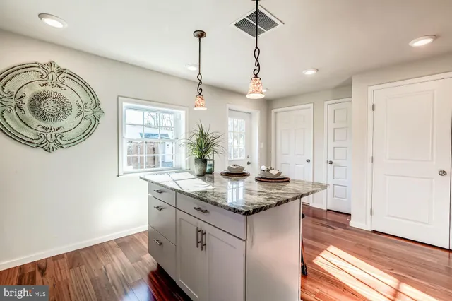 $1,365,000 | 41217 Little River Turnpike, Aldie, VA 20105