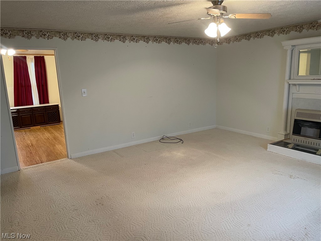 262 Old Golf Course Road Spencer, WV 25276 - Photo 14 of 22 Family Room