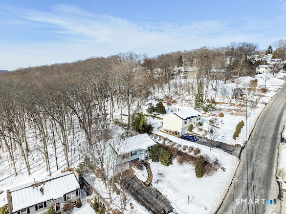 178 Osborn Road Naugatuck, CT 06770 - Photo 3 of 27