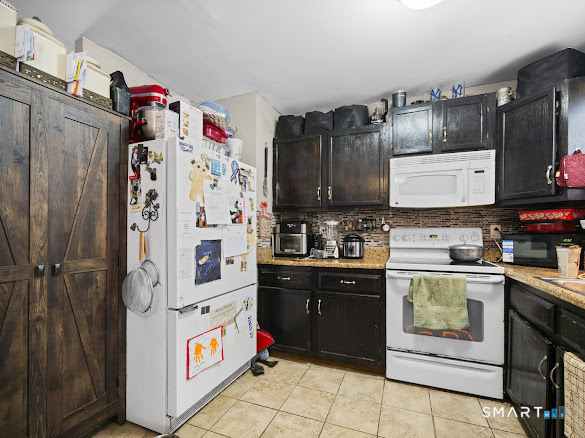 178 Osborn Road Naugatuck, CT 06770 - Photo 5 of 27