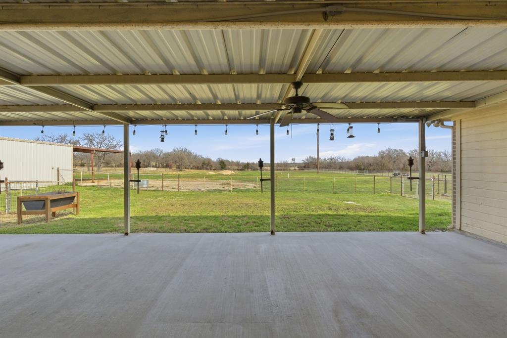 119 Cooperstown Drive Springtown, TX 76082 - Photo 24 of 33 a view of a backyard