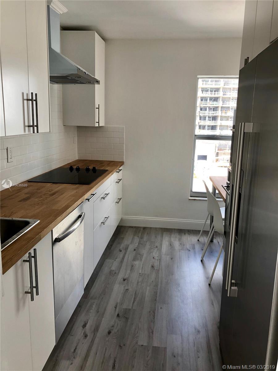 1300 Alton Road, Unit 7D Miami Beach, FL 33139 - Photo 1 of 13 Gallery Image 1