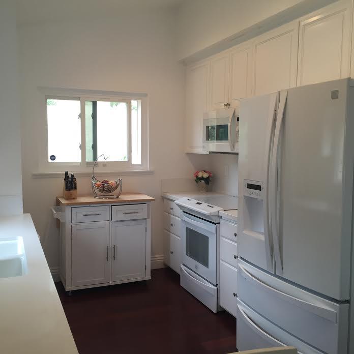 843 Weldon Road Santa Barbara, CA 93109 - Photo 4 of 20 Modern Kitchen