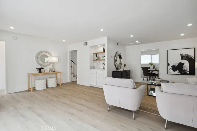 $619,998 | 6101 Fulton Avenue, Unit 8, Van Nuys, CA 91401