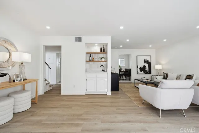 $619,998 | 6101 Fulton Avenue, Unit 8, Van Nuys, CA 91401