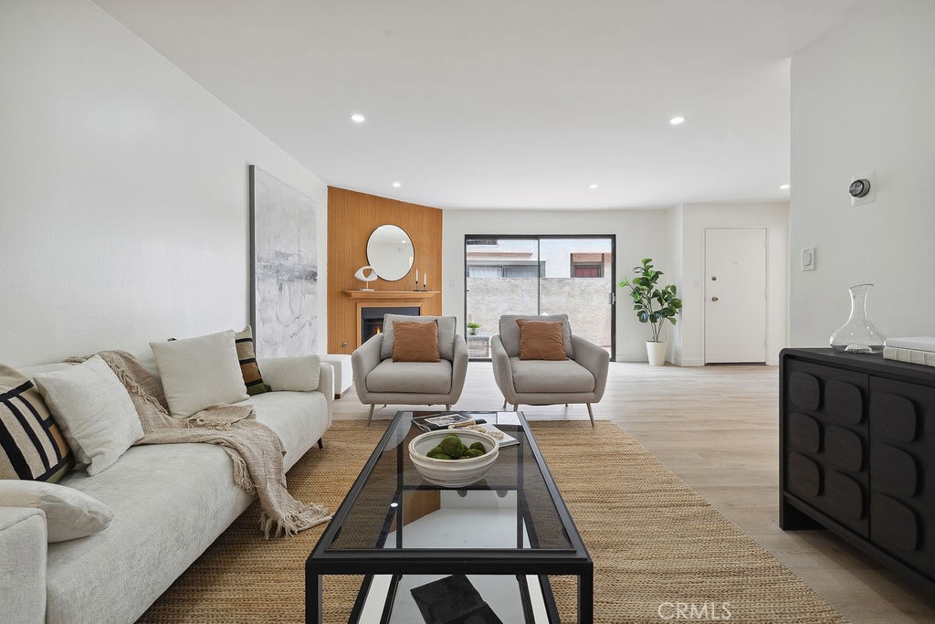 6101 Fulton Avenue, Unit 8 Van Nuys, CA 91401 - Photo 7 of 39