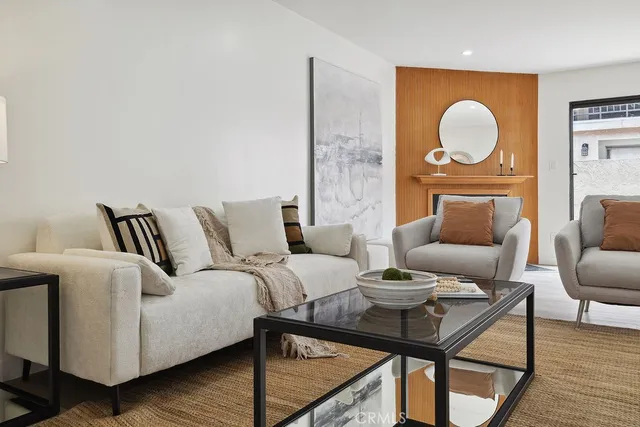 $619,998 | 6101 Fulton Avenue, Unit 8, Van Nuys, CA 91401