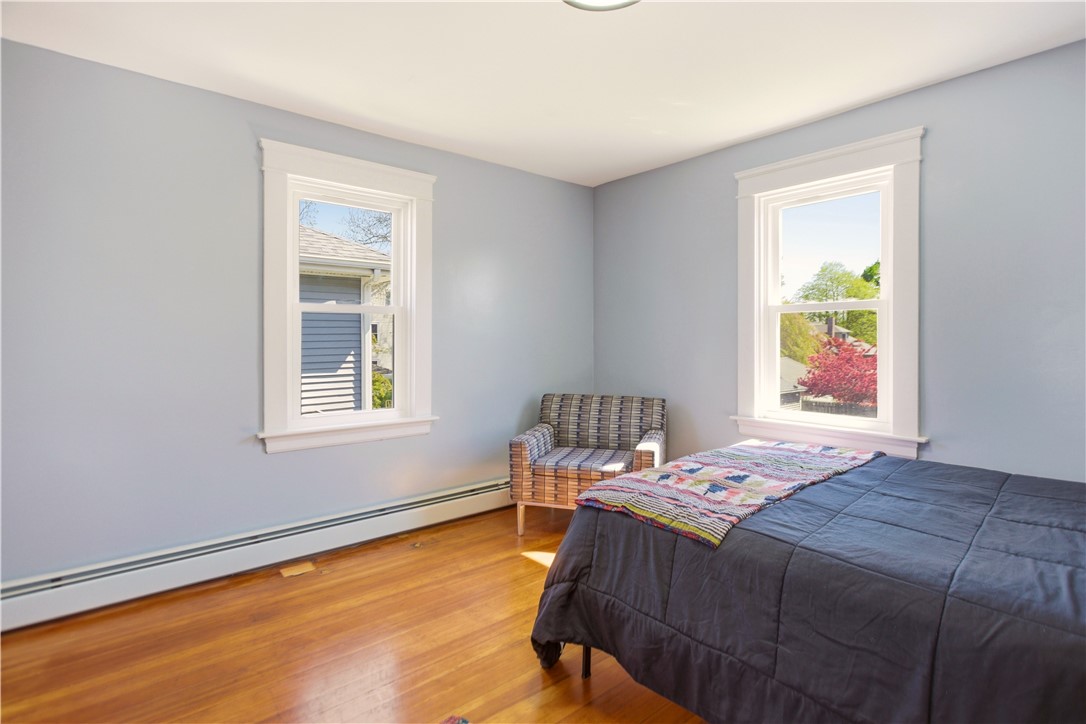 18 Harding Avenue Cranston, RI 02905 - Photo 22 of 33