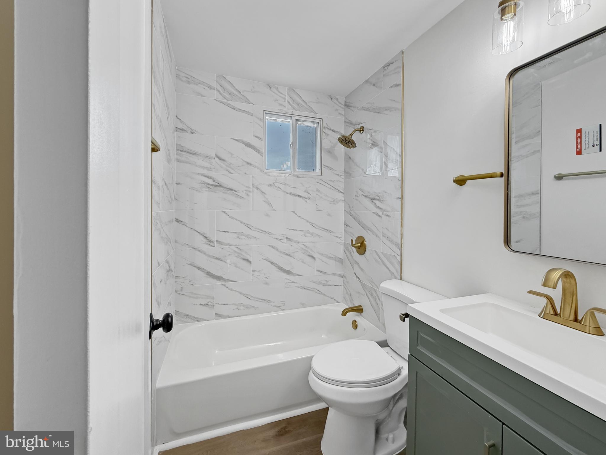 4217 Doris Avenue Baltimore, MD 21225 - Photo 11 of 17