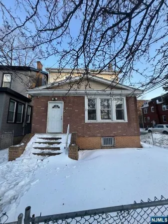$375,000 | 174 Munn Avenue, Irvington, NJ 07111