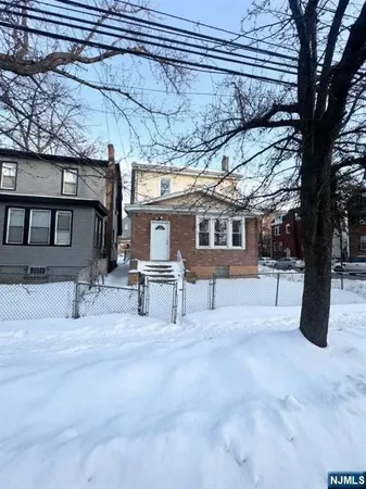 $375,000 | 174 Munn Avenue, Irvington, NJ 07111
