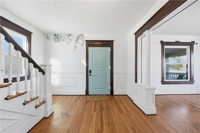 $295,000 | 215 West Walnut Street, Belton, MO 64012