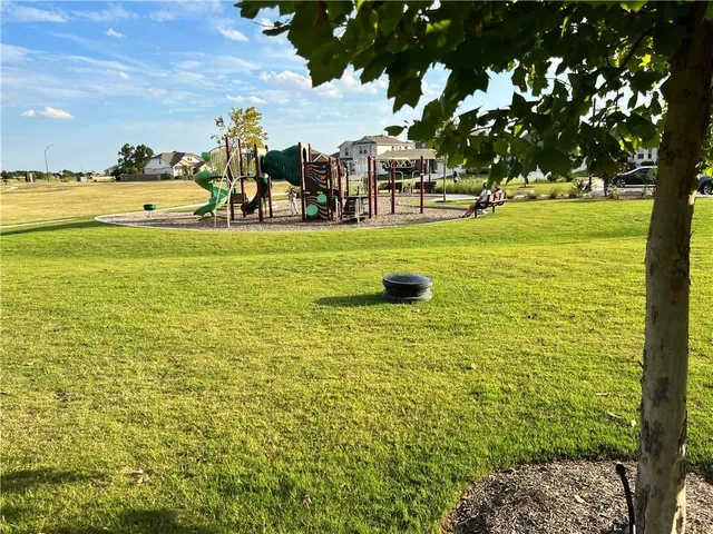 $1,975 | 221 Arabian Colt Drive, Georgetown, TX 78626