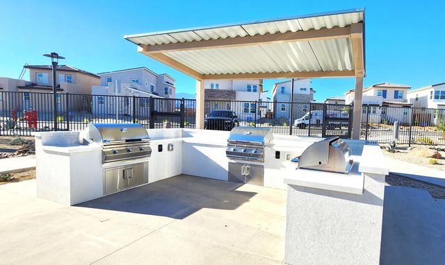 a view of a dinning room with furniture
