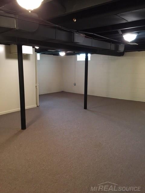 26220 Burg Road Warren, MI 48089 - Photo 43 of 65 31323416-42.JPG