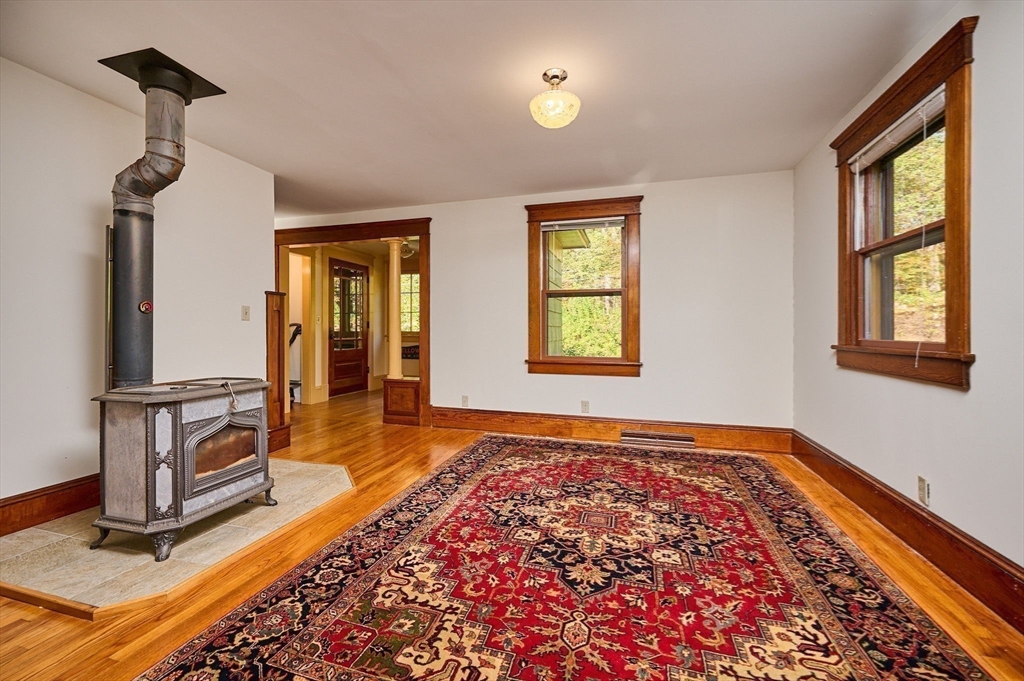 362 Kennedy Road Northampton, MA 01053 - Photo 12 of 42