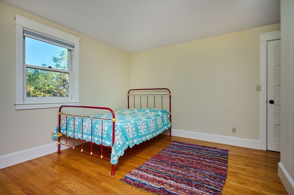 362 Kennedy Road Northampton, MA 01053 - Photo 26 of 42