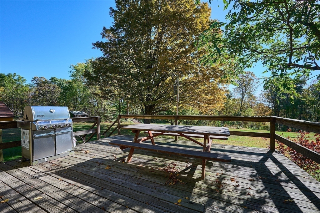 362 Kennedy Road Northampton, MA 01053 - Photo 6 of 42