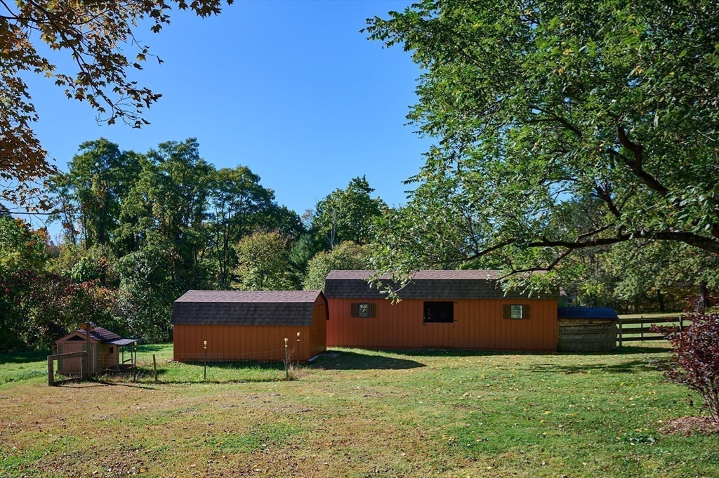 362 Kennedy Road Northampton, MA 01053 - Photo 7 of 42