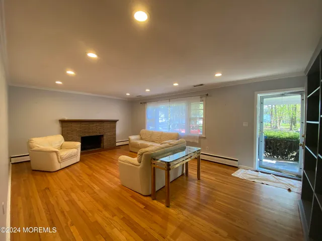 $2,200 | 311 Roosevelt Avenue, Oakhurst, NJ 07755