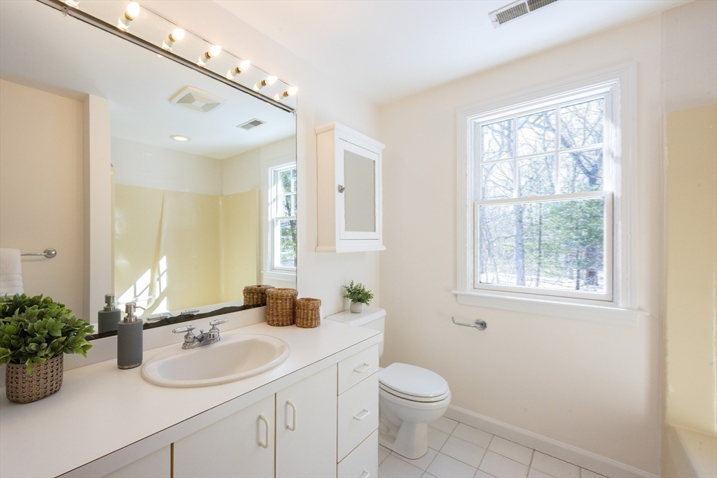 81 Parish Road Needham, MA 02494 - Photo 30 of 38
