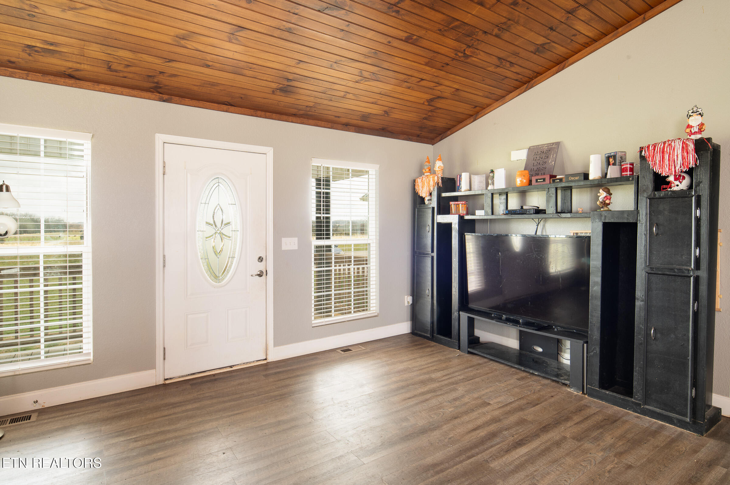 935 Oakland Road Sweetwater, TN 37874 - Photo 6 of 18 JBP_Oakland935_2400px-13