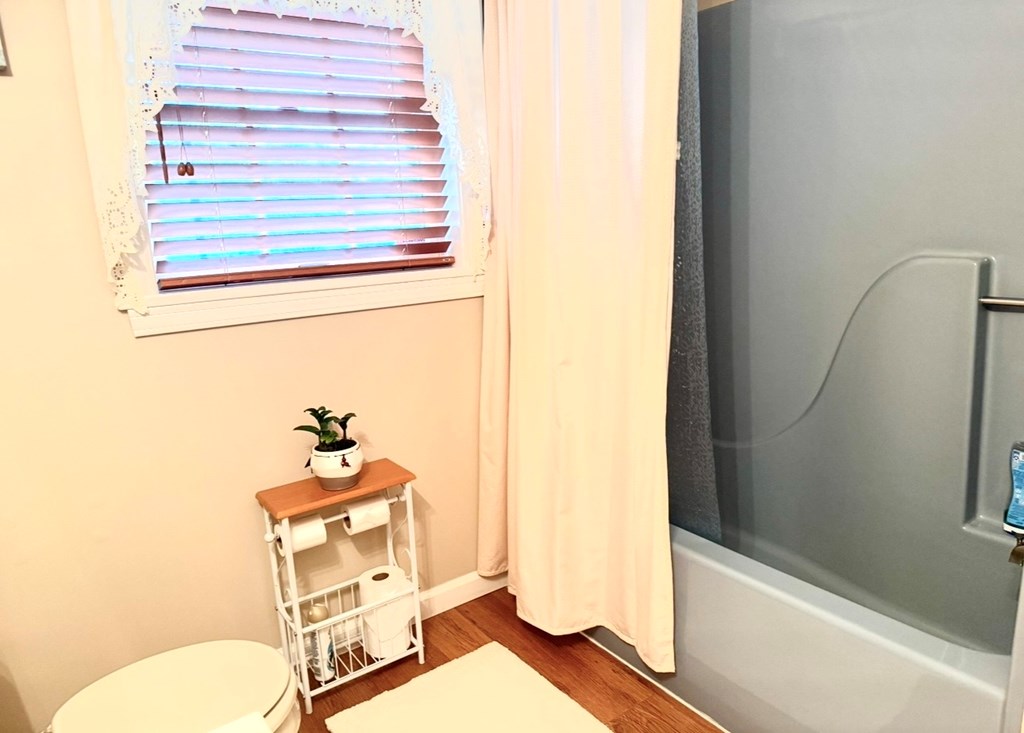 879 Kahle Road Summerville, PA 15864 - Photo 27 of 38 a bathroom with a toilet sink and shower