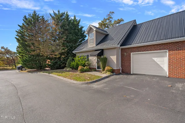 $225,900 | 396 Jonesboro Road, Unit 1, Piney Flats, TN 37686