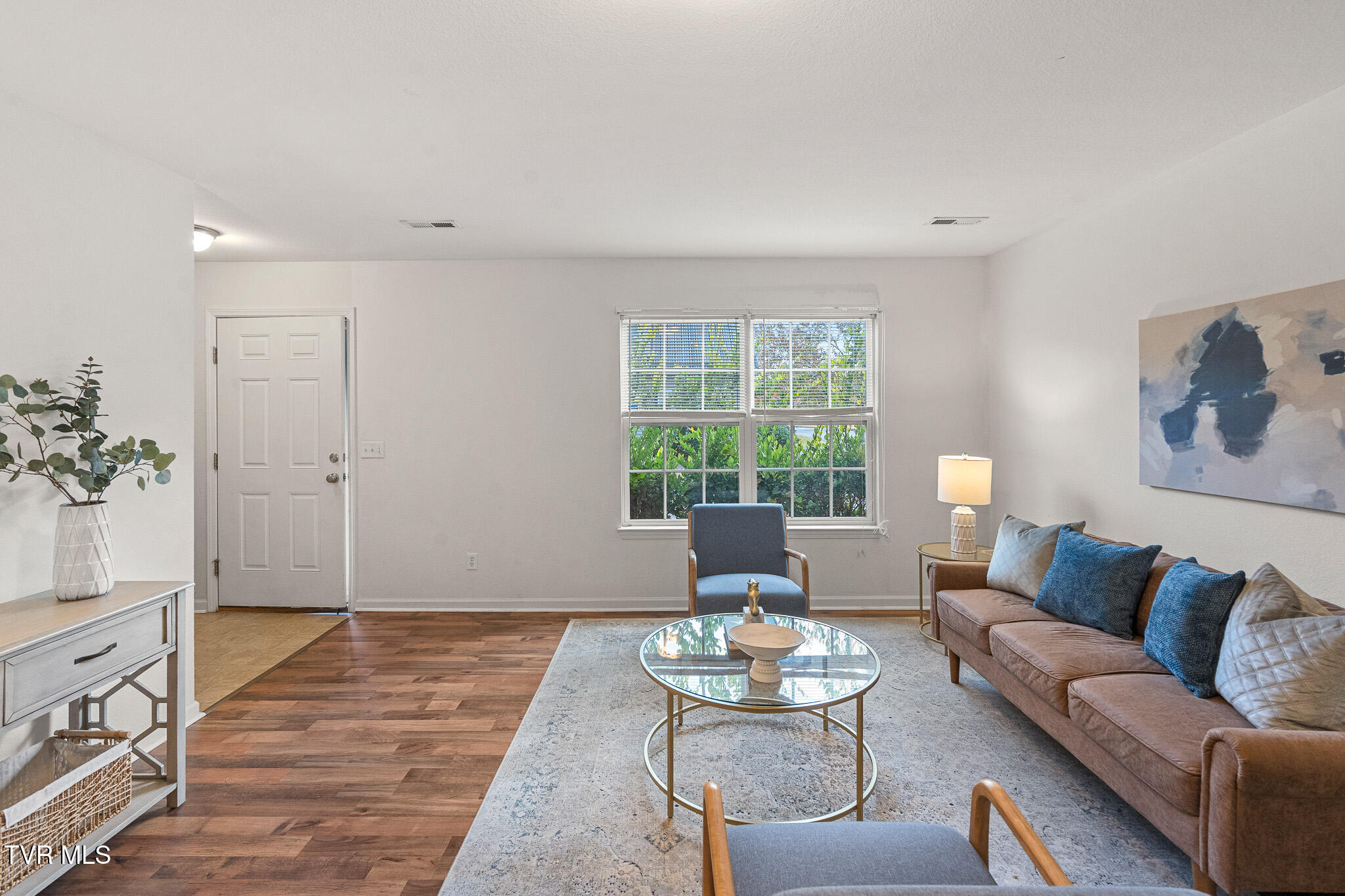 396 Jonesboro Road, Unit 1 Piney Flats, TN 37686 - Photo 4 of 22 Jonesboro Rd 3