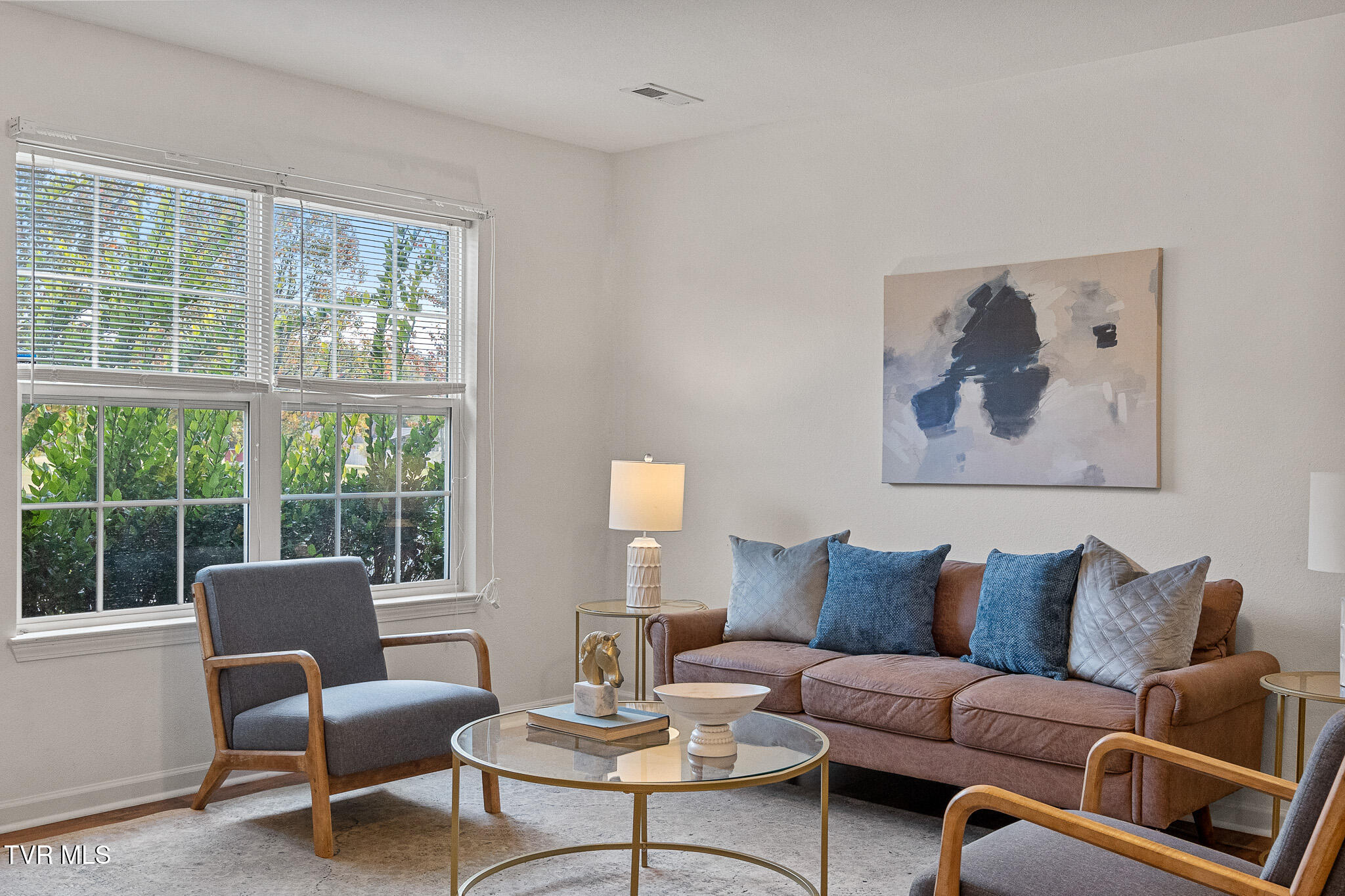 396 Jonesboro Road, Unit 1 Piney Flats, TN 37686 - Photo 5 of 22 Jonesboro Rd 4