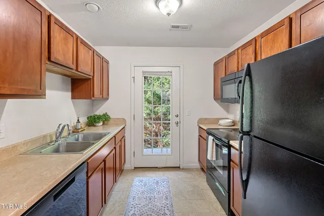 $225,900 | 396 Jonesboro Road, Unit 1, Piney Flats, TN 37686